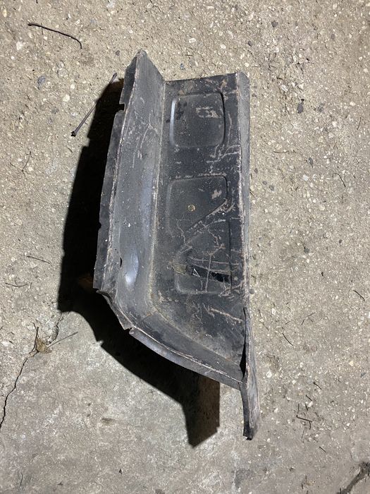 Oala Lada roata rotii de rezerva Dacia 1300 1310 break