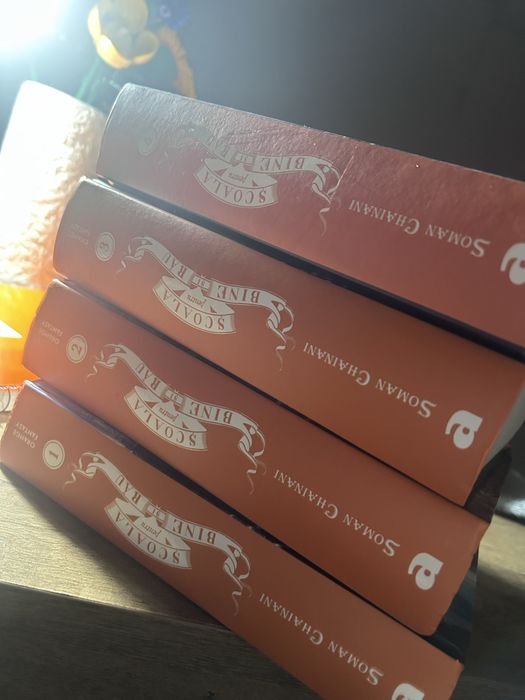 serie 4 carti noi