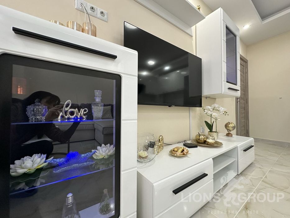 Дава се под наем Тристаен апартамент в Варна, Възраждане 3 - 76 кв.м за 648.21 € - Снимка #8