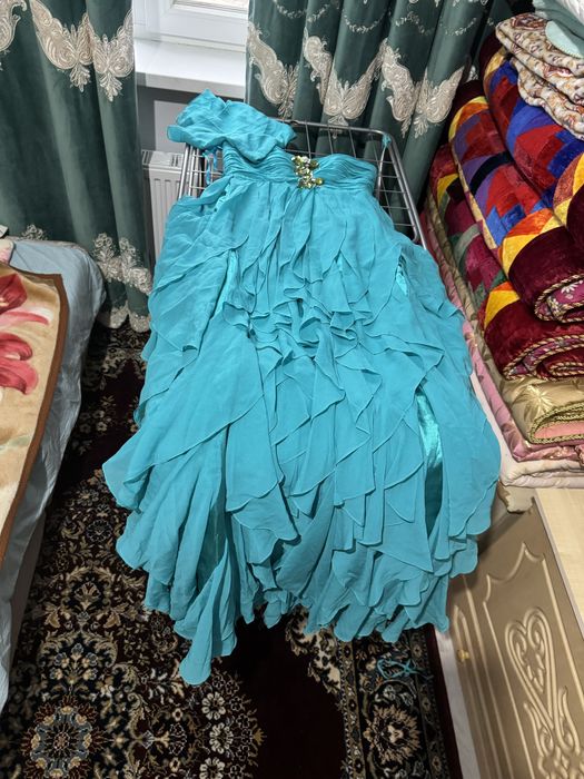 Продам красивое платье