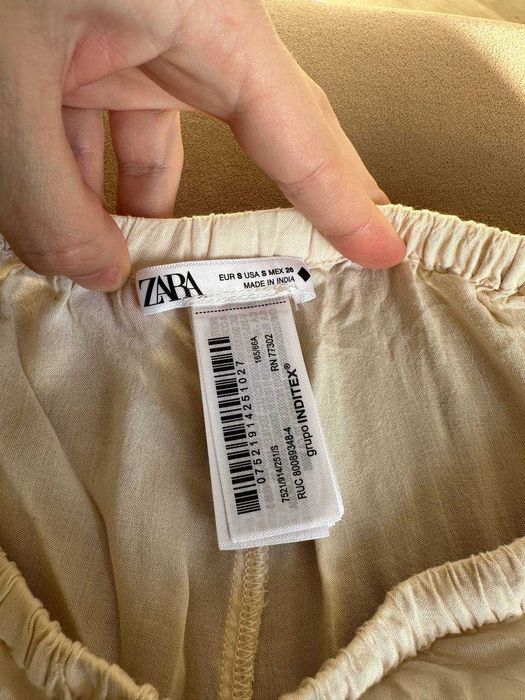 Женские шорты с бисером Zara