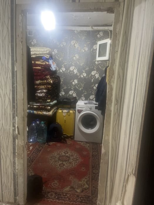 Chilonzor 25kv 1 etaj 2xonali uy sotiladi