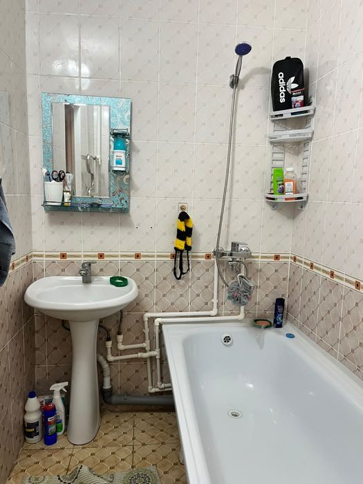 НұрАқтөбе 3 микрорайоннан бөлмелі квартира сатылады
