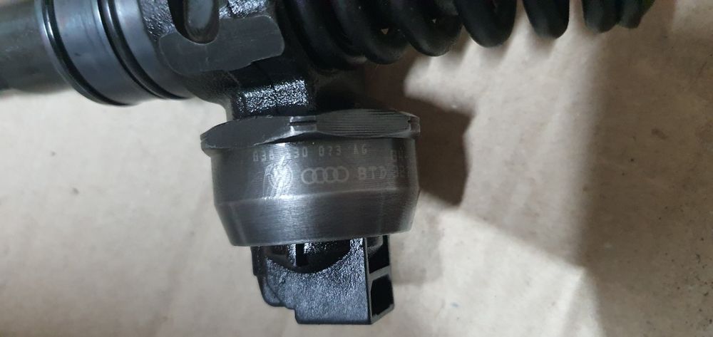 Injectoare injector 1.9 tdi 038 130 073 AG BKC BXE BLS BJB AXR golf 5