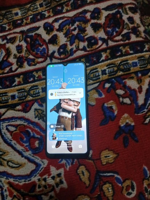 Продам телефон в хорошем состояние