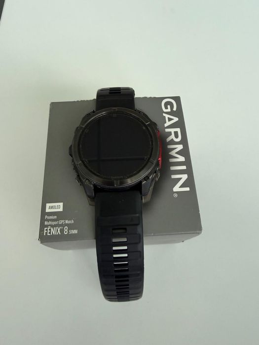 Vând Garmin Fenix 8 51mm AMOLED impecabil