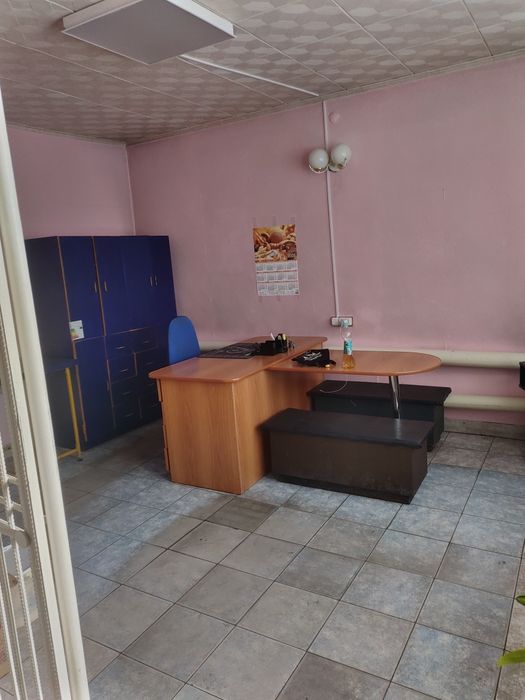 Сдам комерцию 60 кв м