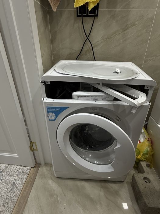 Стиральная машина indesit