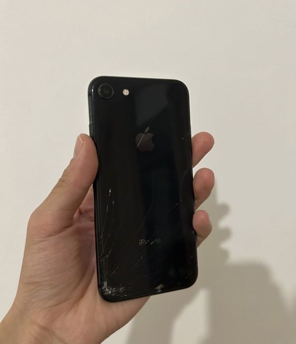 Продам|Обмен Айфон 8