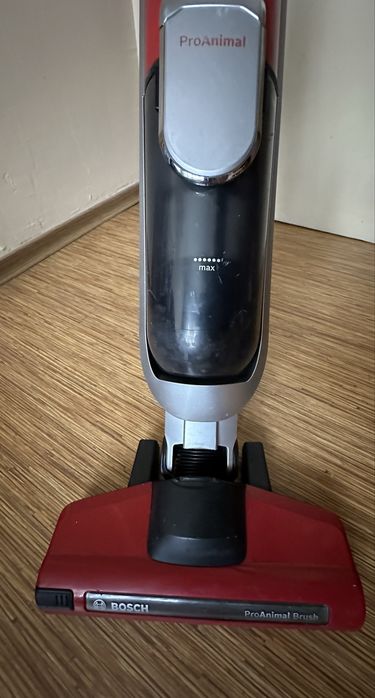 Вертикална прахосмукачка Bosch Pro Animal