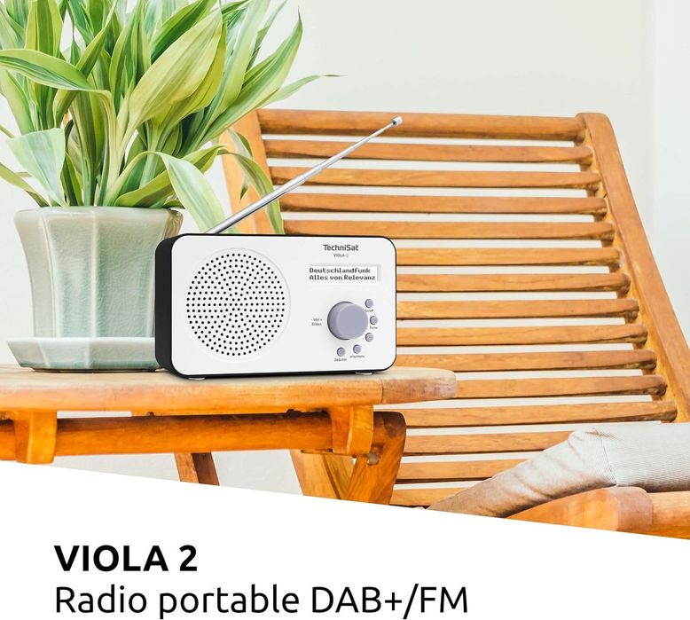 Radio portabil TechniSat Viola 2, 1 W, DAB+,ecran LCD, alb,sigilat