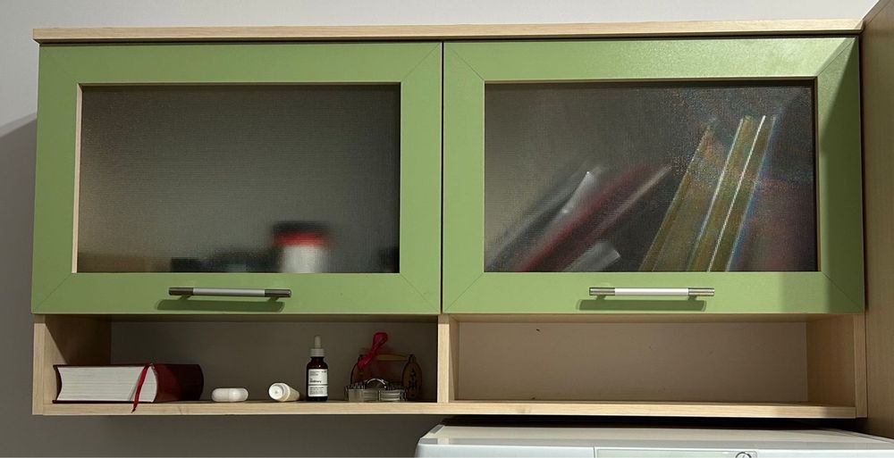 Детская мебель и шкаф