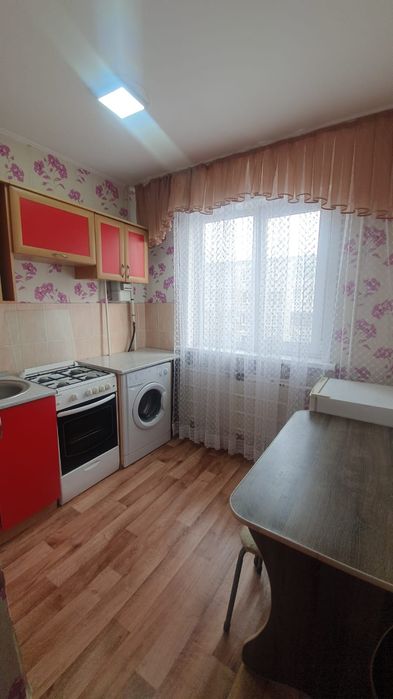 Продам квартиру 4/5 в р-оне Голубого рынка