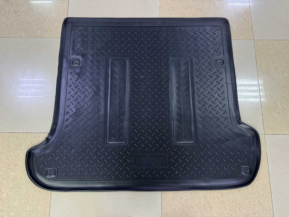 Полик багажника на Toyota Prado 120, Lexus GX470