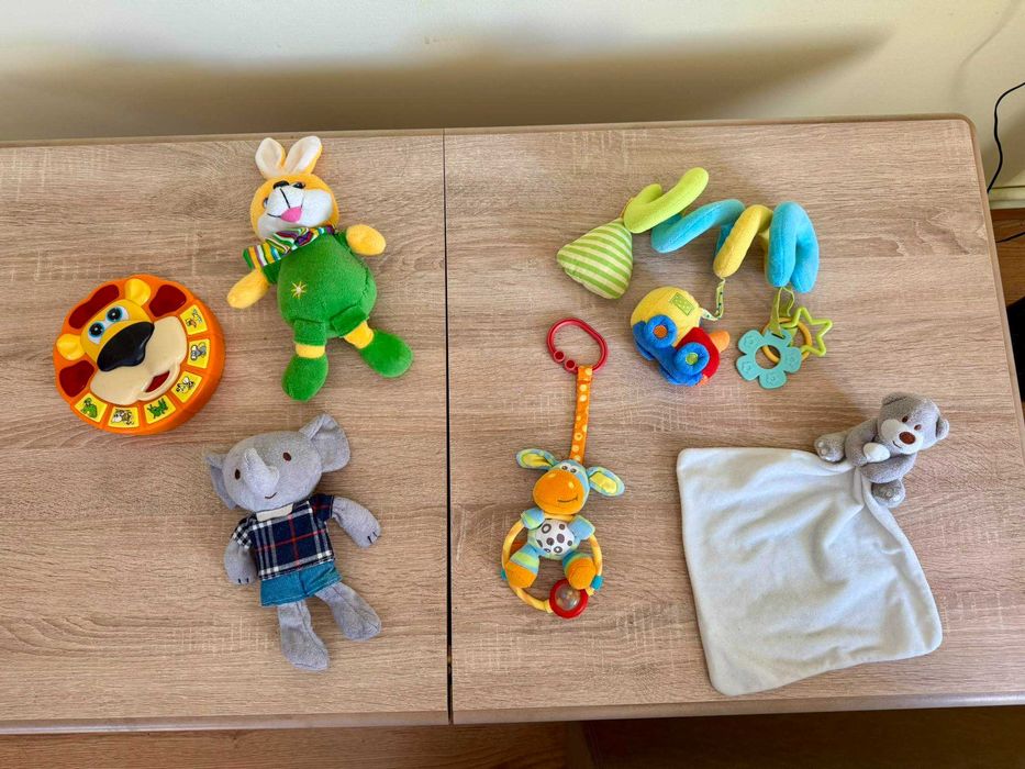 Лотове от играчки за бебе