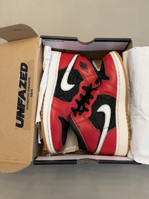 AIR JORDAN 1 mid black/fire red