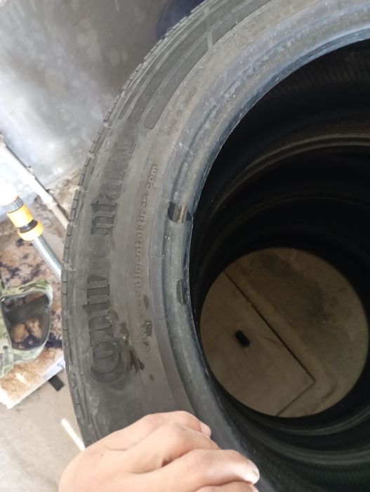 Продаю шины Континенталь 215/50r17