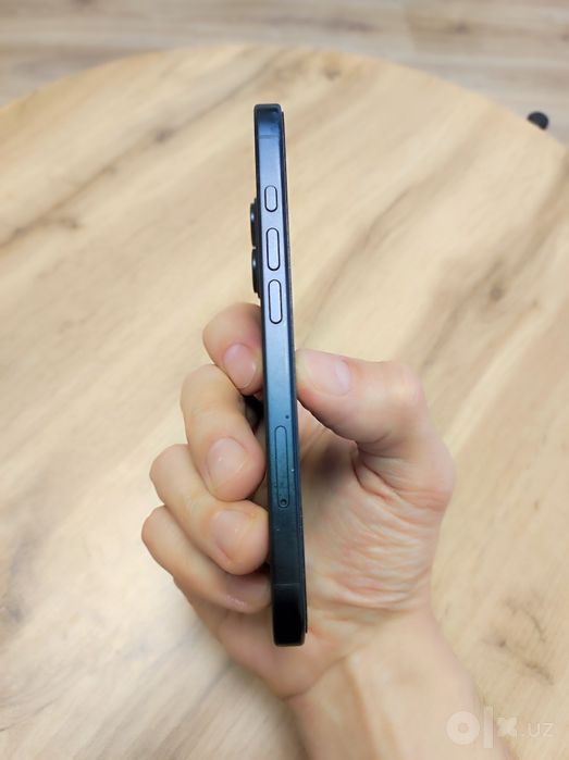 Продается срочно Iphone 16 512 gb black