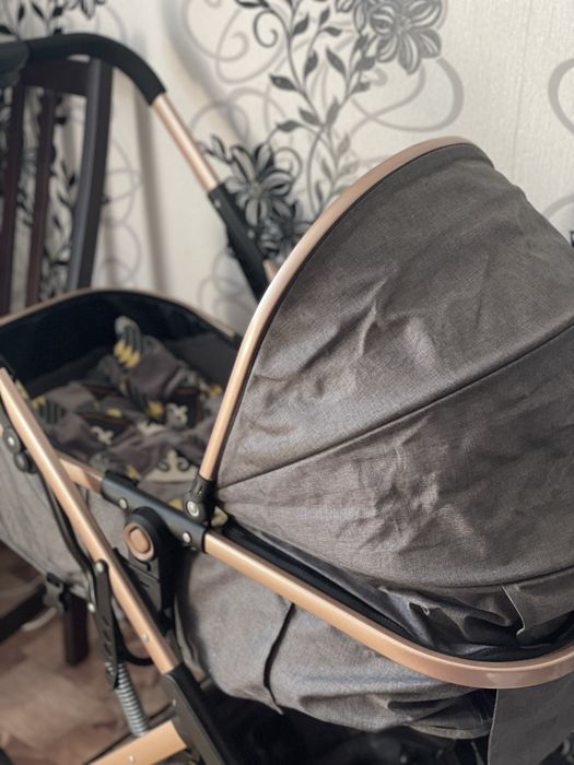 Продам детскую коляску