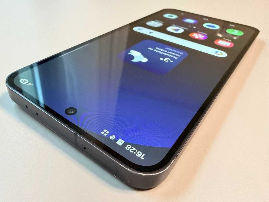 Samsung / Galaxy S24 FE 128 Gb / Black / 100% Acumulator