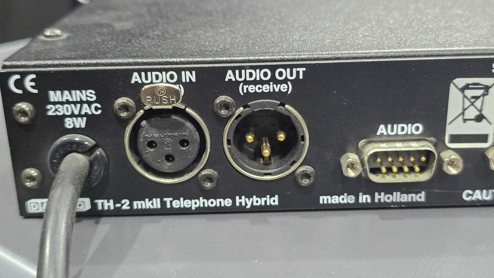 DATEQ TH-2 MKII – hibrid telefonic profesional broadcast + cabluri