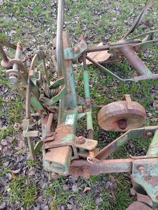 Vand pluc 2 brazde 350€ negociabil