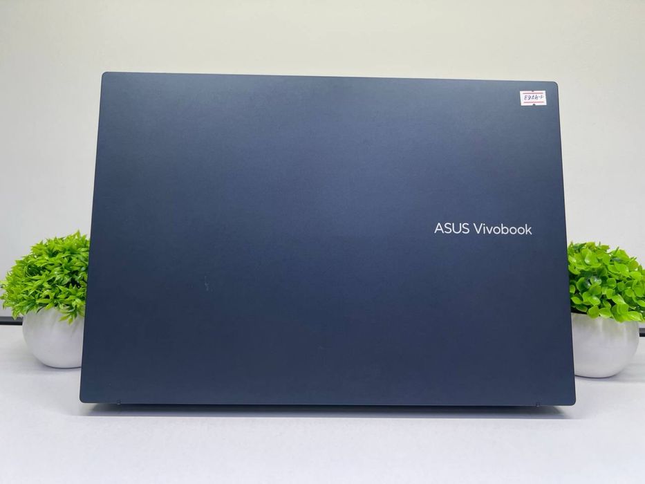 Asus Vivobook AMD ryzen 5-5