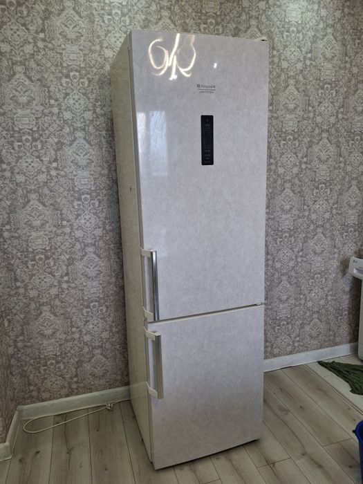 Холодильник Аристон требуется ремонт вентилятора