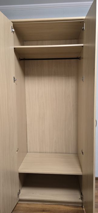 Отдам бесплатно шкаф.