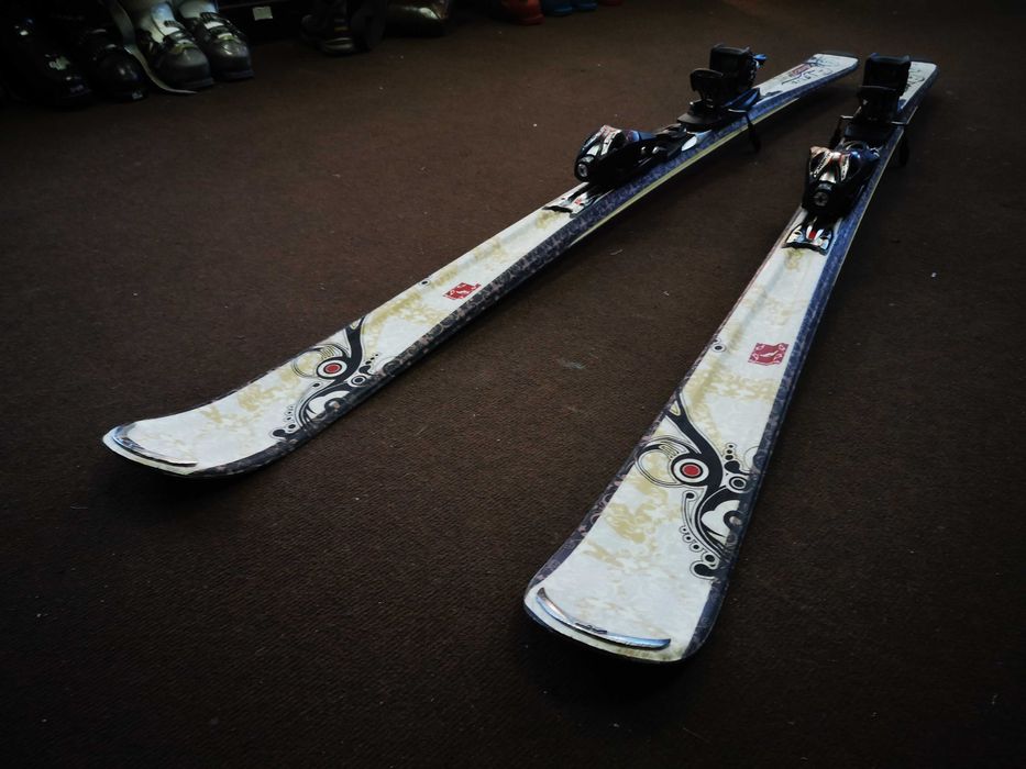 Schiuri ski schi clapari casti diferite marimi Stare IMPECABILA Ca NOI