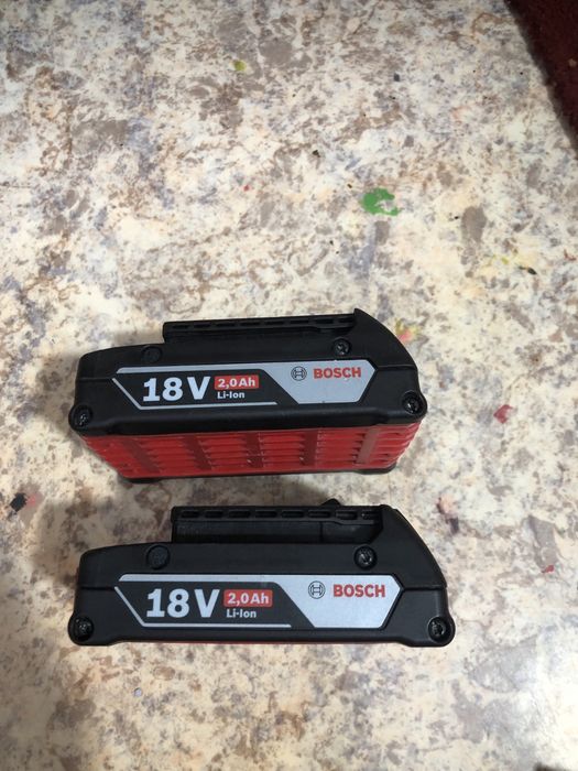 Батарейка BOSCH 18 V