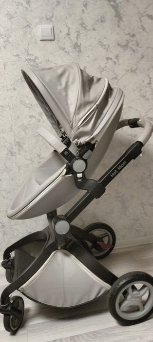 Коляска Hot Mom f22