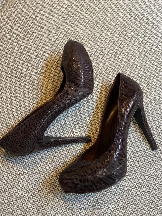 Туфли праздничные