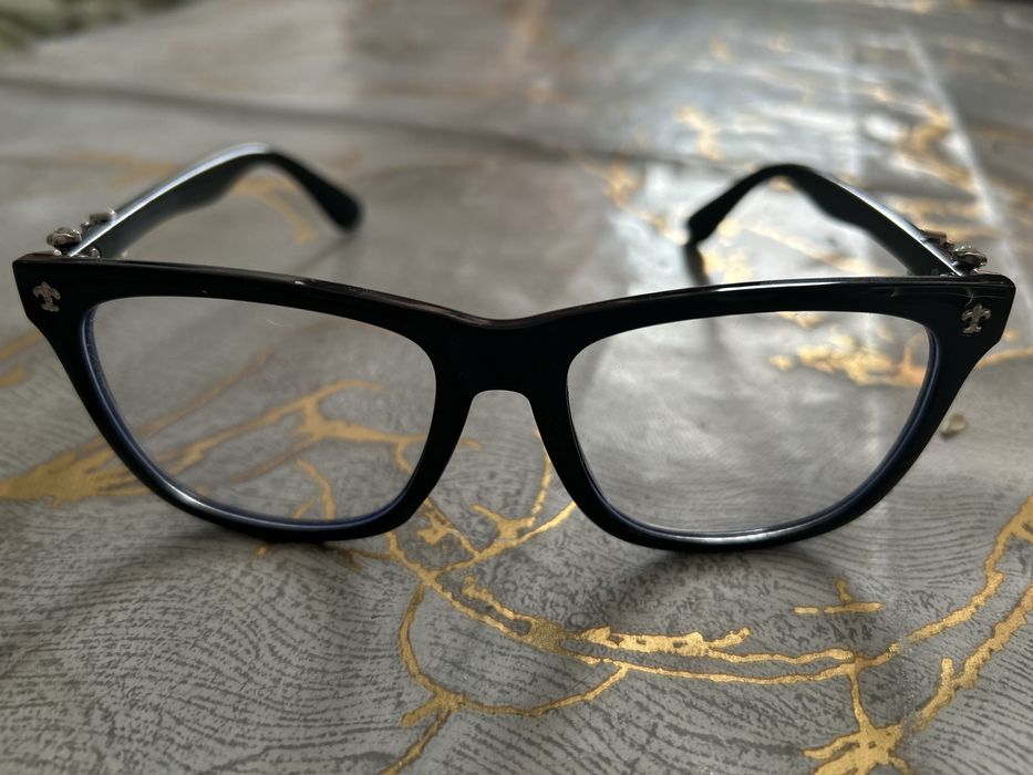 очки нулёвки, не для зрения!