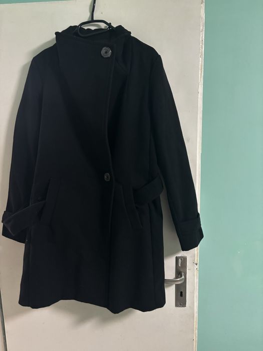 Дамско класическо палто М размер