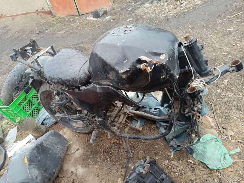 Продаю мото на запчасти