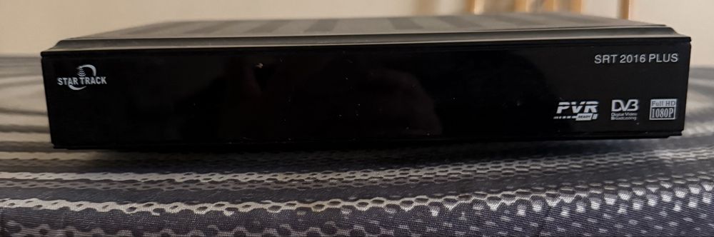 Продаю телевизор б/у. Тюнер в подарок)