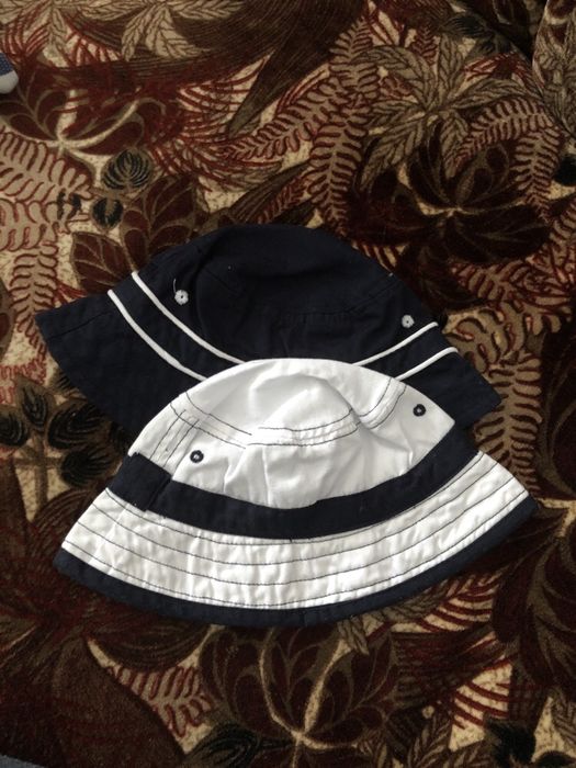 Нови Шапки 2 бр.