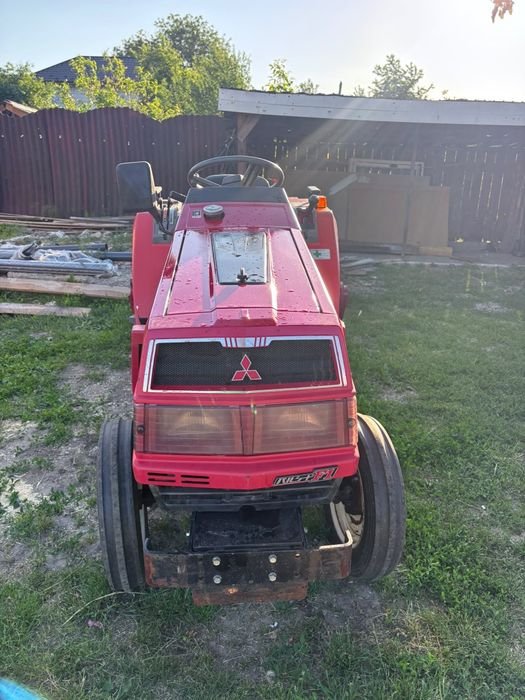 Vand tractor Mitsubishi