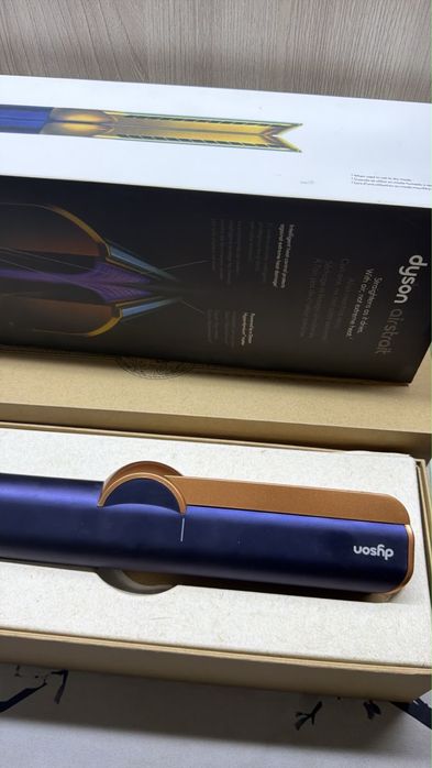 Продам утюжок Dyson