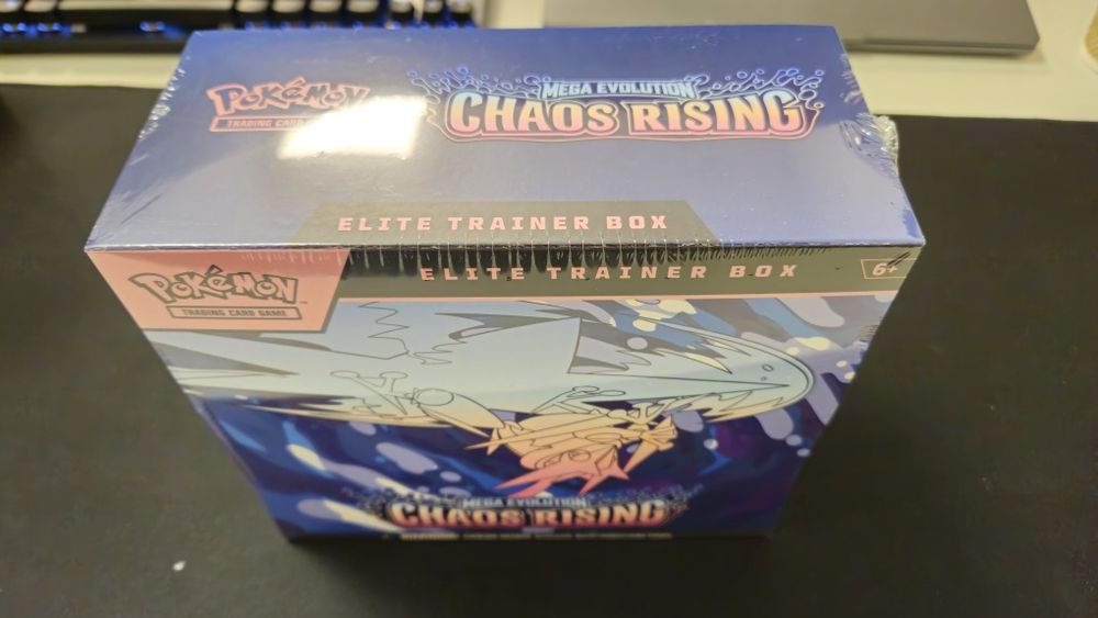 Pokemon Chaos Rising ETB sigilat – box premium