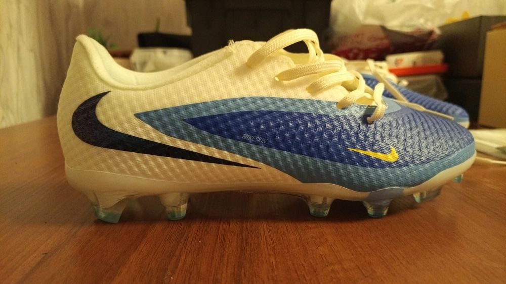 Бутсы Nike phantom