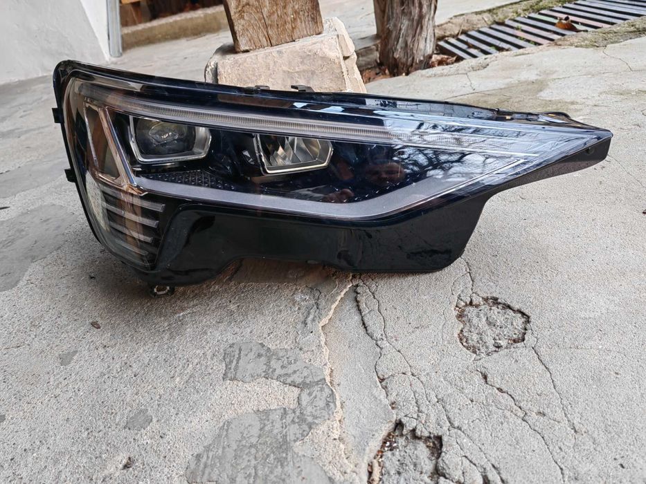 Фар Audi E-Tron LED Десен/Фар Ауди Е-Трон Оригинален