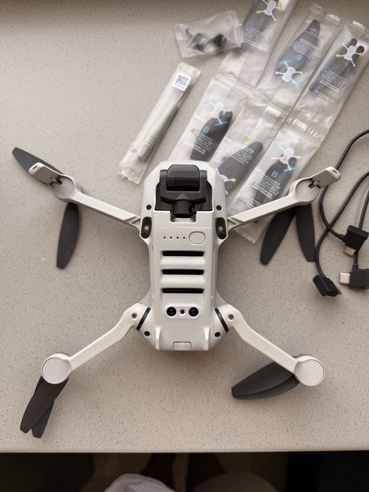 Dji mini 2 (fly more combo)