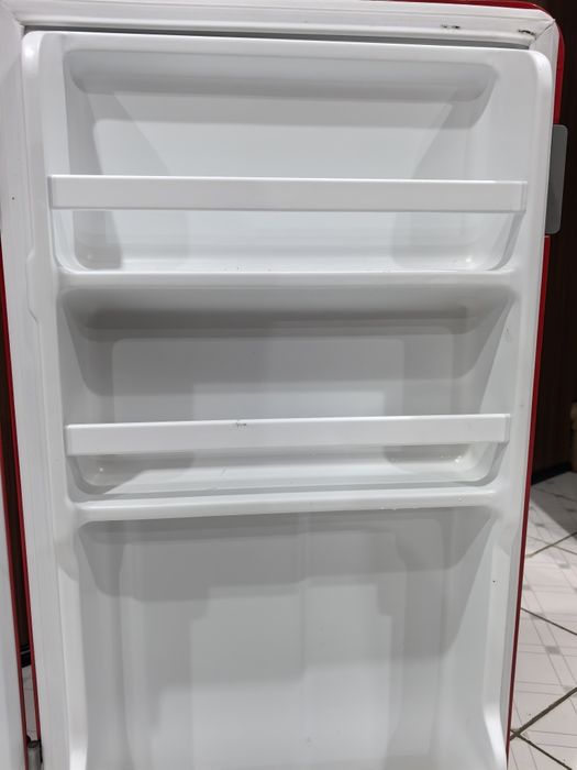 Маленький холодильник