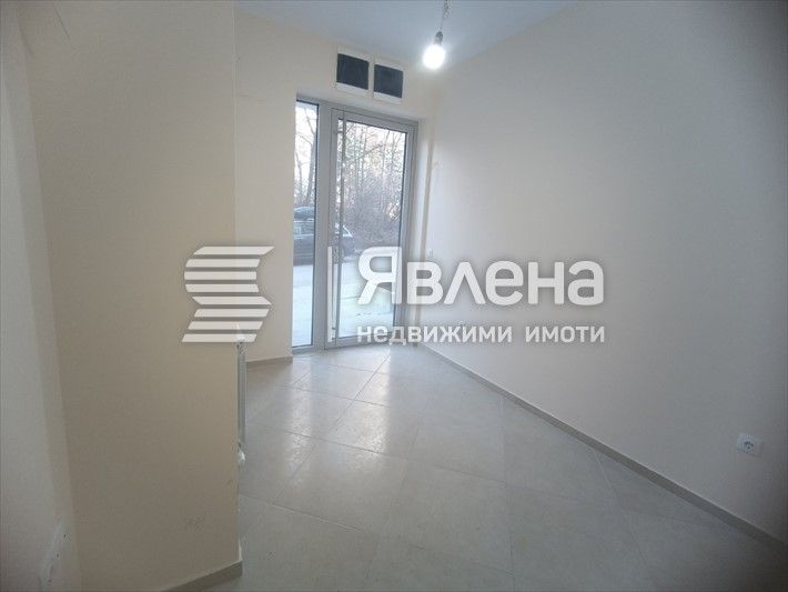 Дава се под наем Офис в София, Гео Милев - 20 кв.м за 300 € - Снимка #1