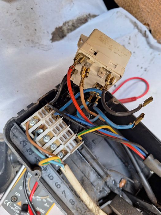 Frigotehnist, reparatii FRIGIDERE la domiciliu ! SE LUCREAZĂ SI IN WEEKEND