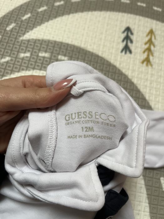 Бебешки гащеризон Guess