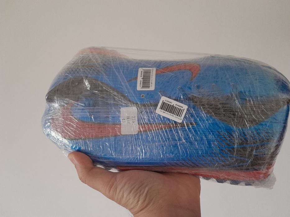 Nike новые сороконожки 43размер