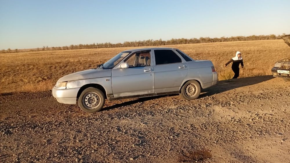 Продам срочно машину